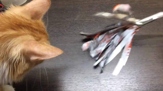 Из фольги и деревянной шпажки - Игрушки для кошек своими руками